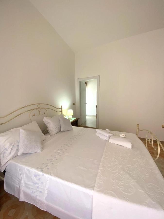 Le Fresie B&B Сант-Антиоко Экстерьер фото